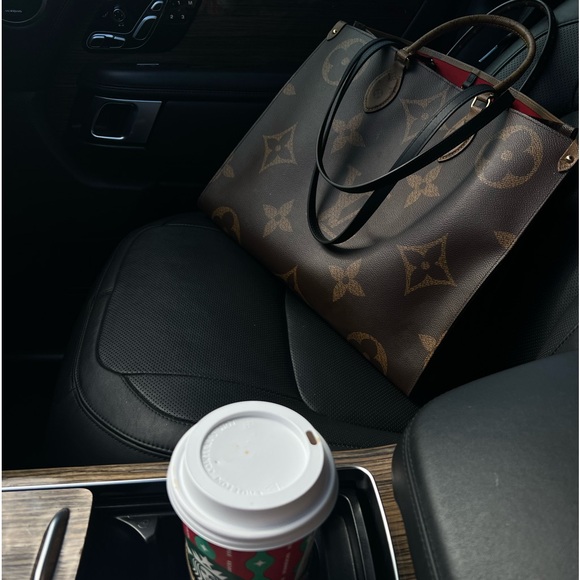 Louis Vuitton onthego gm - Picture 7 of 8